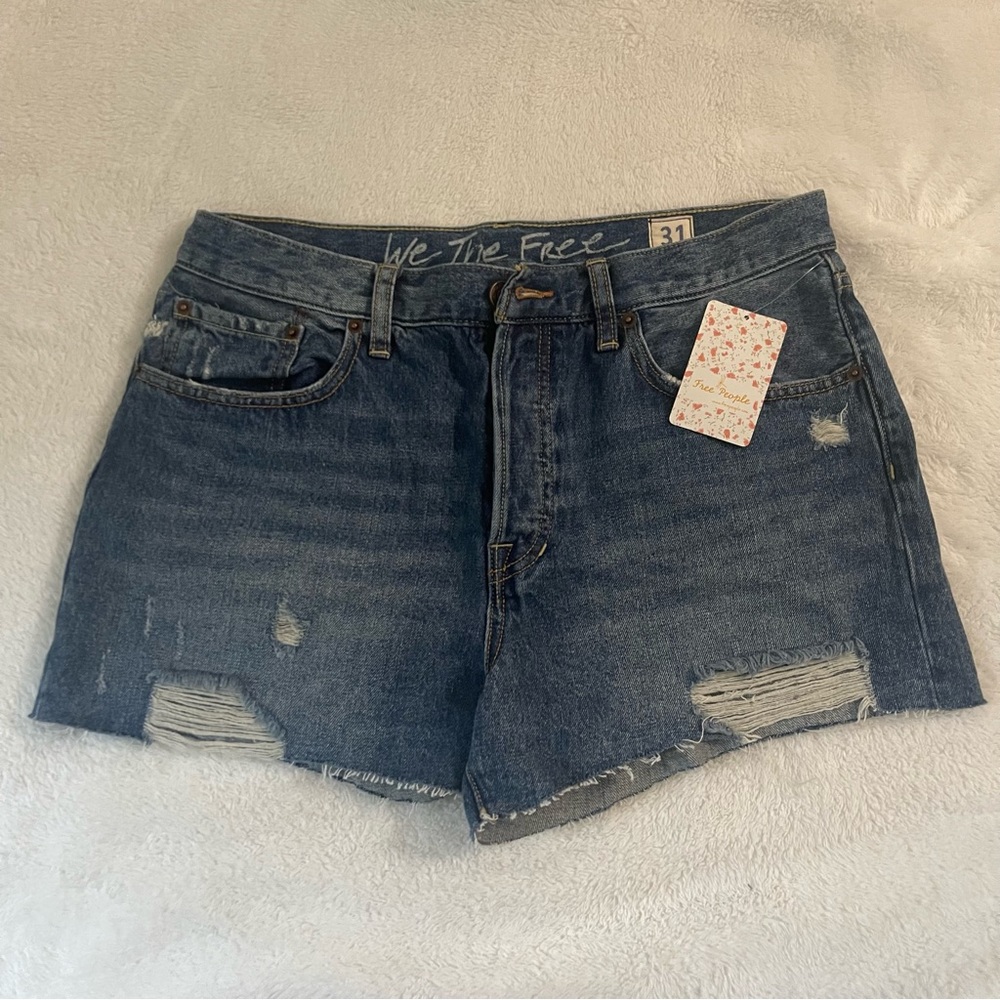Free People Womens Sz 26 Sofia Short in Washed Denim Sz 26